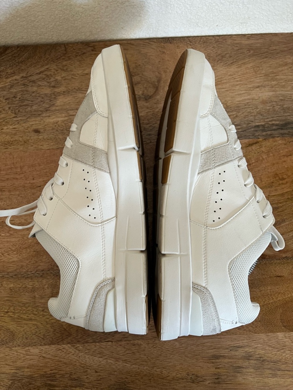 On Running Men's The Roger Clubhouse Tennis Shoes All White US 12.5 - Picture 8 of 14